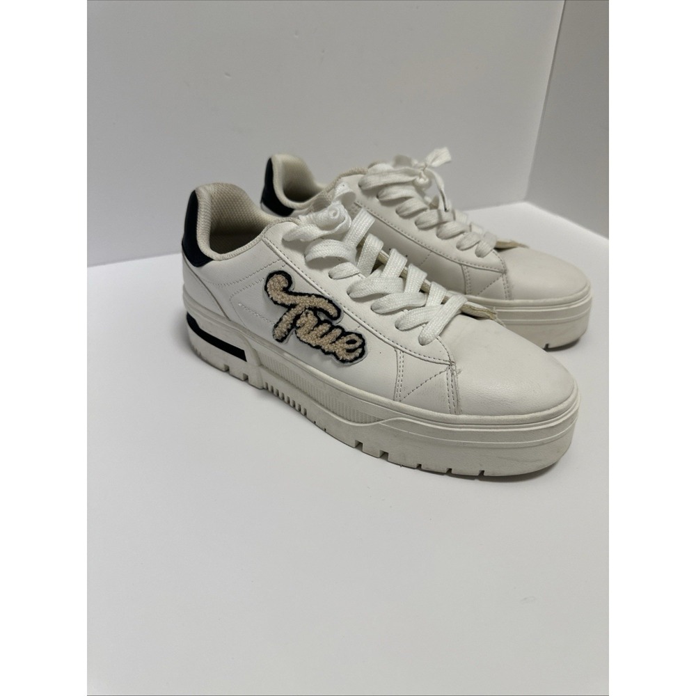 Bershka platform trainers featuring a "True" patch (EU) size 40